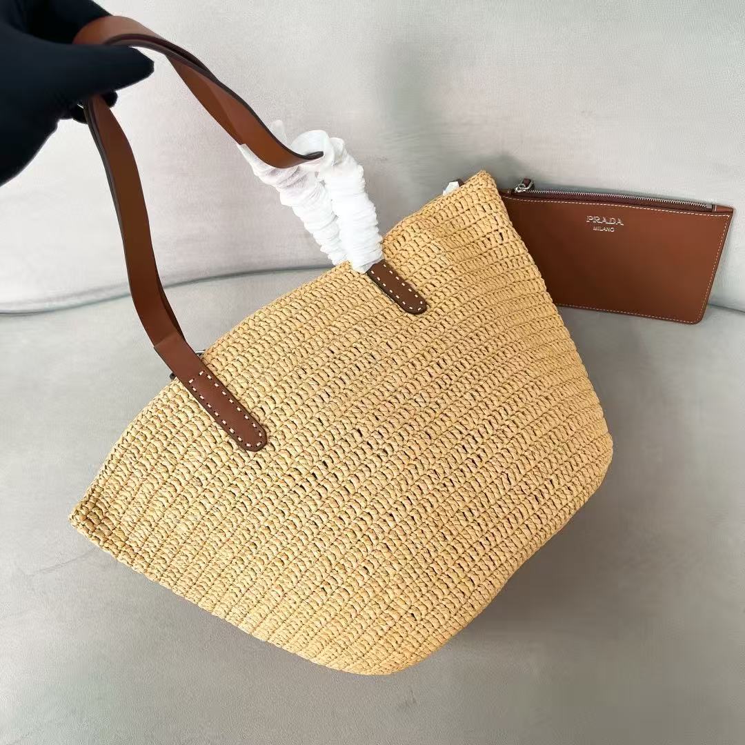 26s straw-knitted shoulder bag