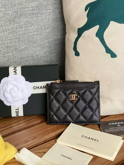 Single pull card bag