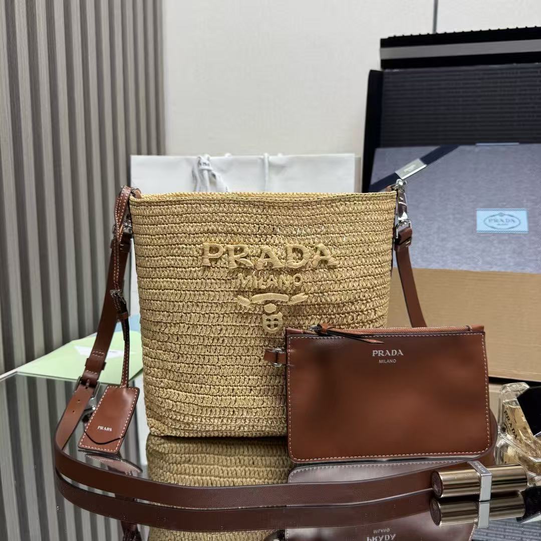 2026 new woven bucket bag