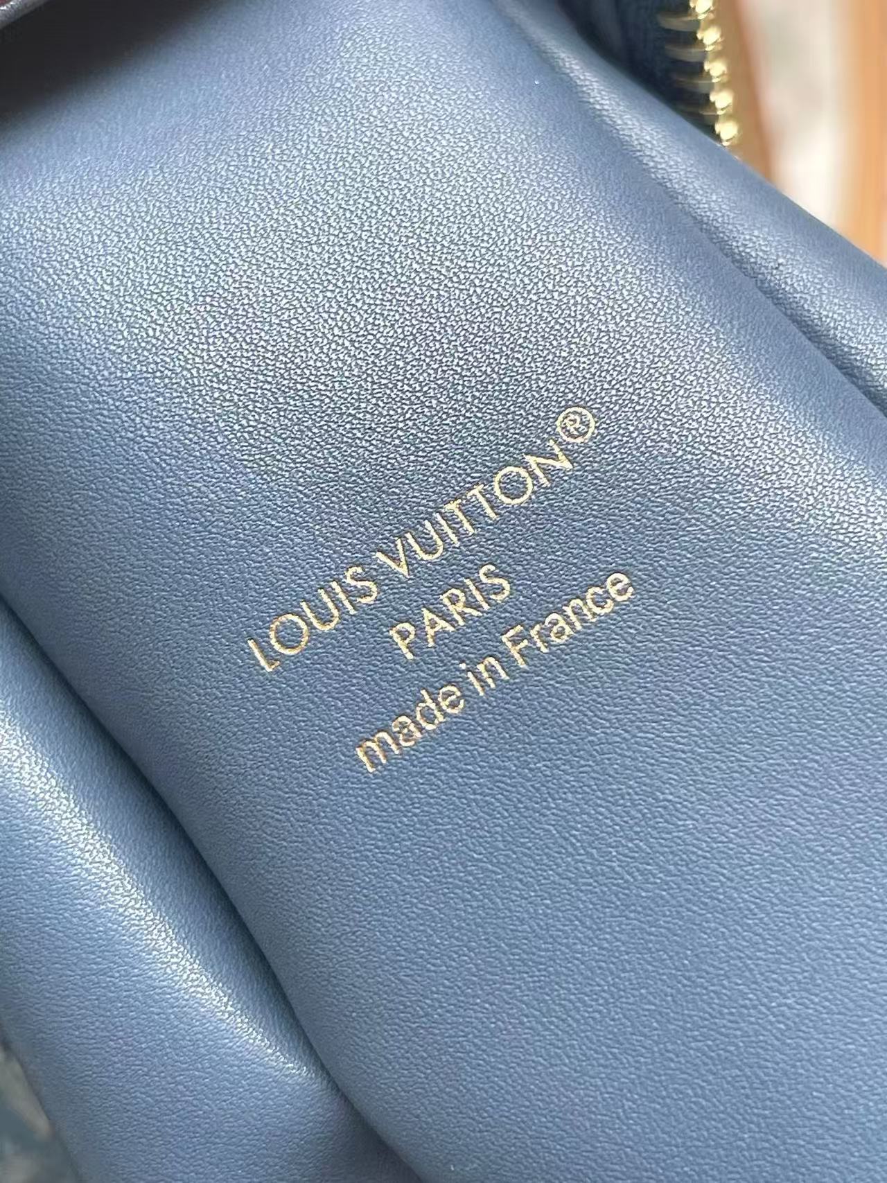 Side Trunk medium-sized handbag
