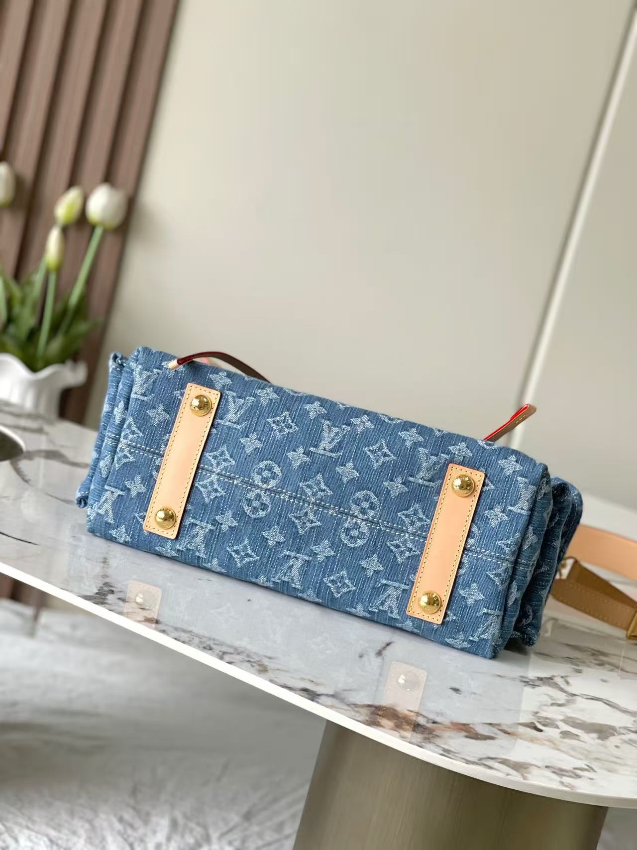 Carryall Cargo small handbag