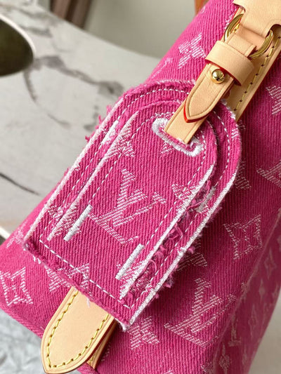 All In BB bucket handbag