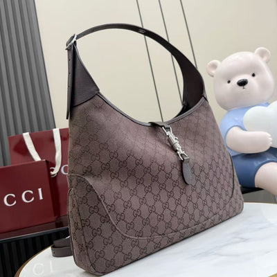 This new Gucci Jackie 1961 series handbag