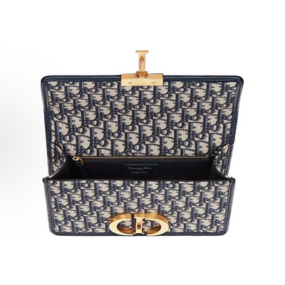 30 Montaigne