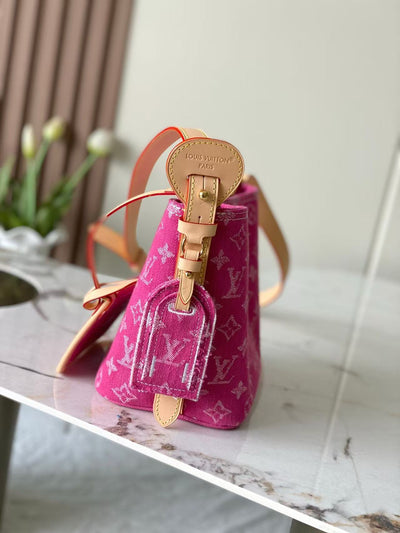 All In BB bucket handbag