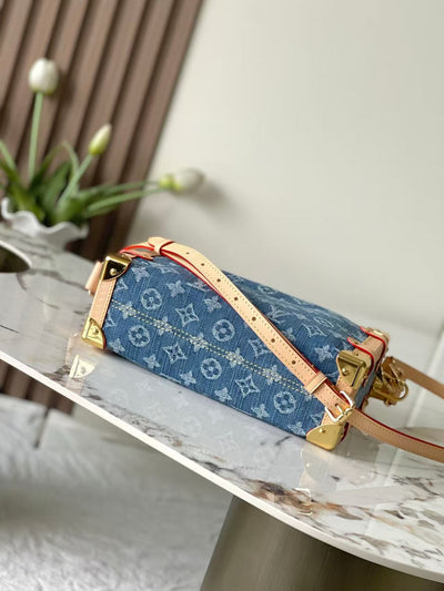 Side Trunk medium-sized handbag