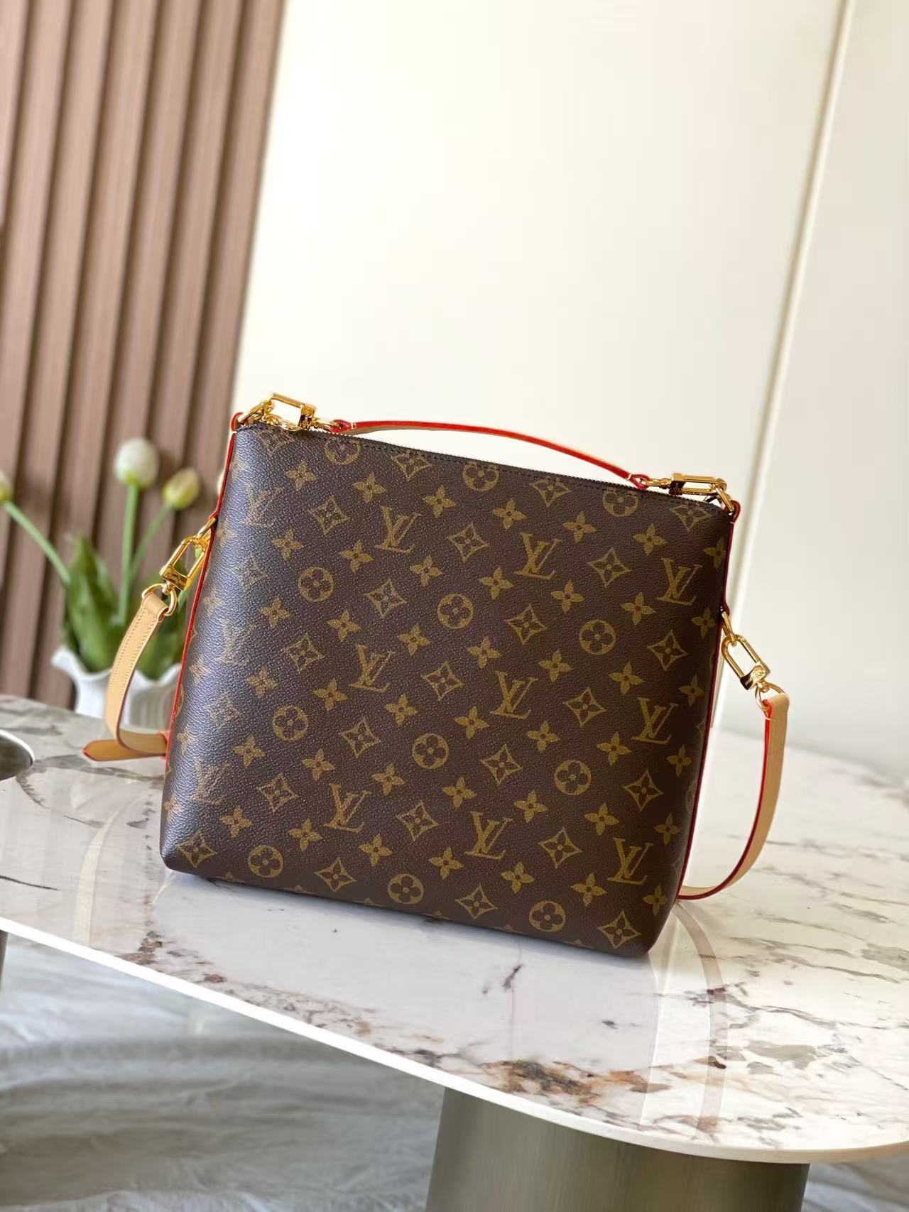 Multipass handbag