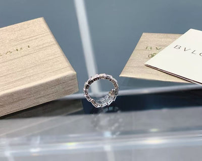 BVLGAR*I SERPENTI VIPER Spirit Snake Full Diamond Ring