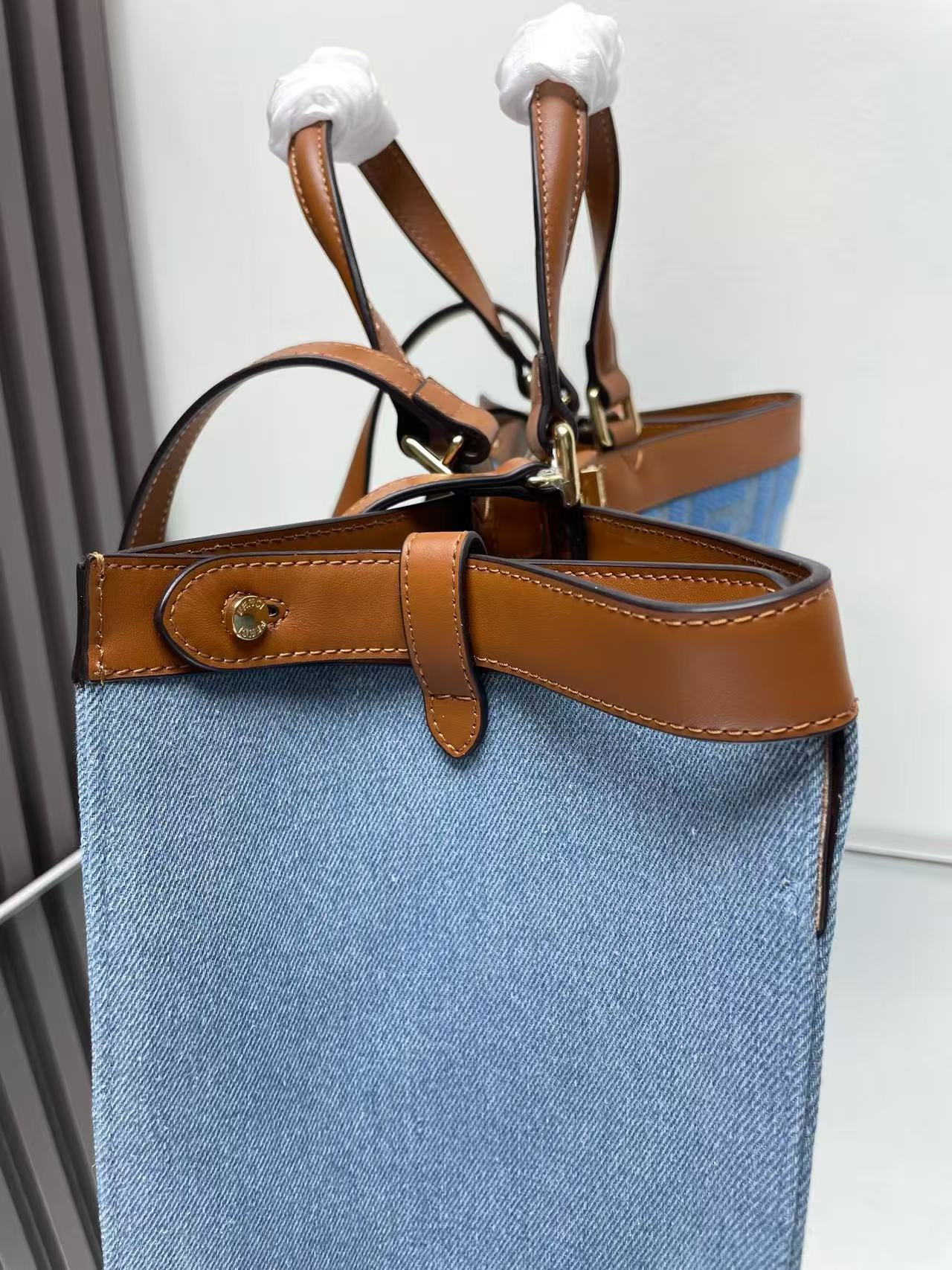Blue cowboy peekaboo X-tote