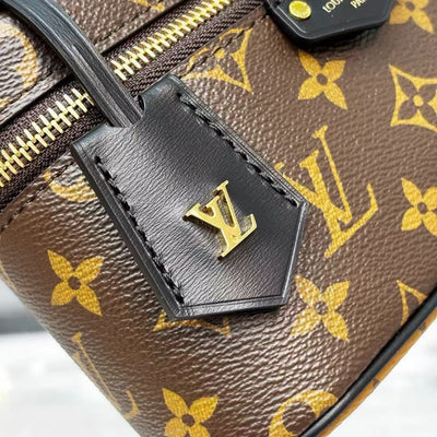 Loui*s Vuitto*n VANITY CHAIN POUCH Handbag/Narrow Edition Cosmetic Box
