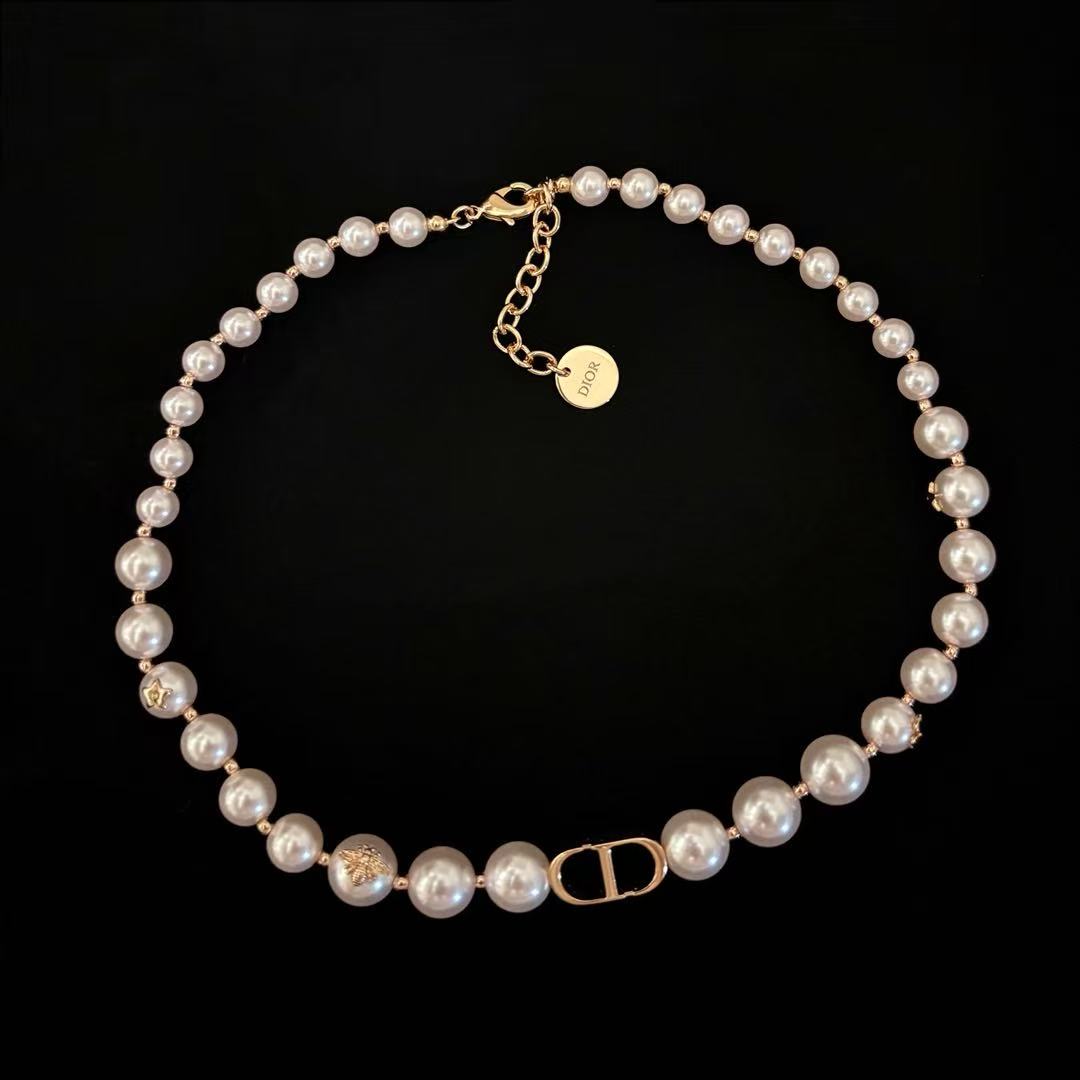 Dio*r 30 Montaigne CD pink pearl short necklace/bracelet