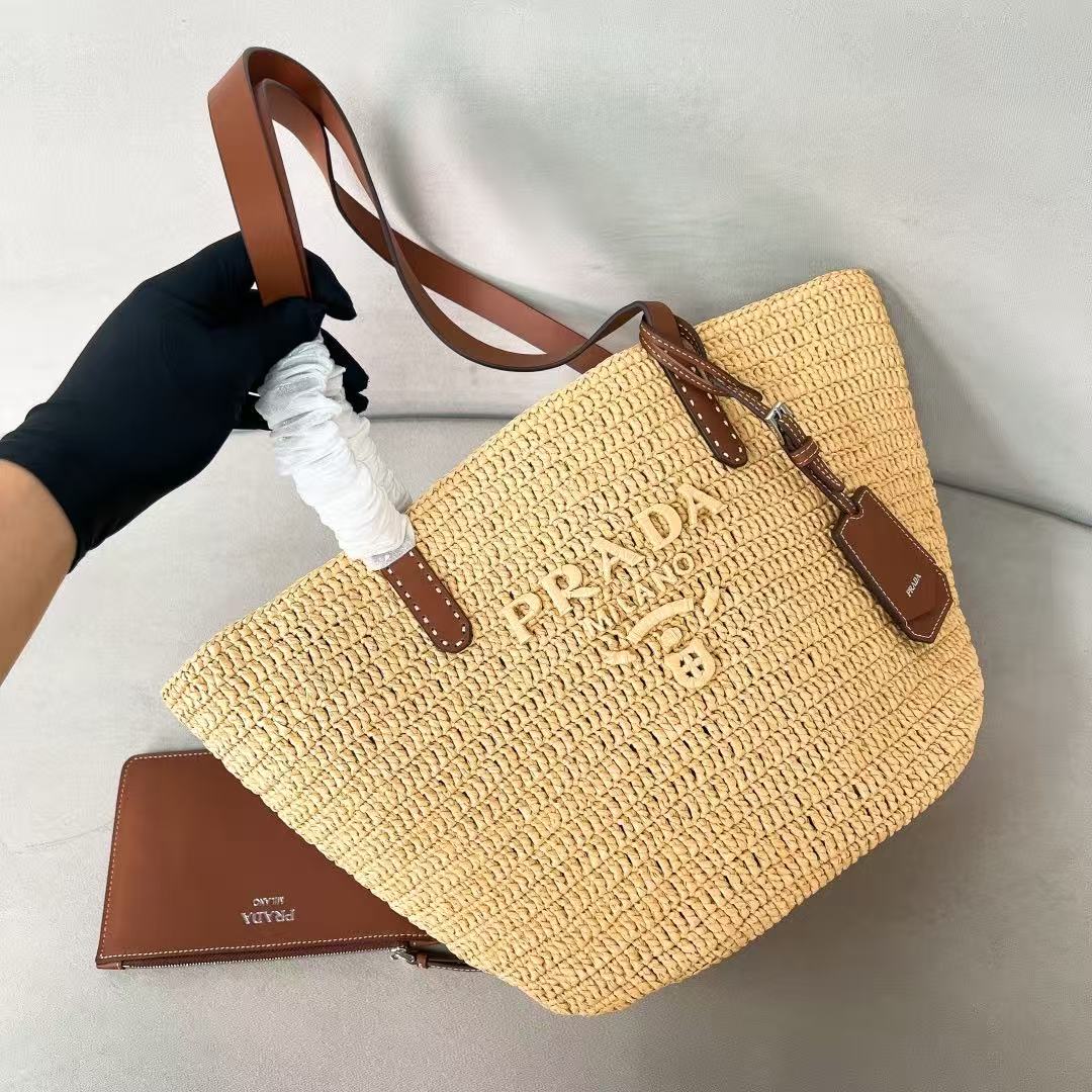 26s straw-knitted shoulder bag