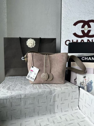 26S wide shoulder strap handbag