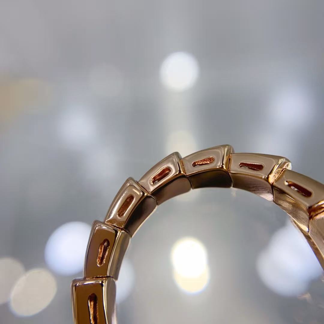 BVLGAR*I SERPENTI VIPER Spirit Snake Full Diamond Ring