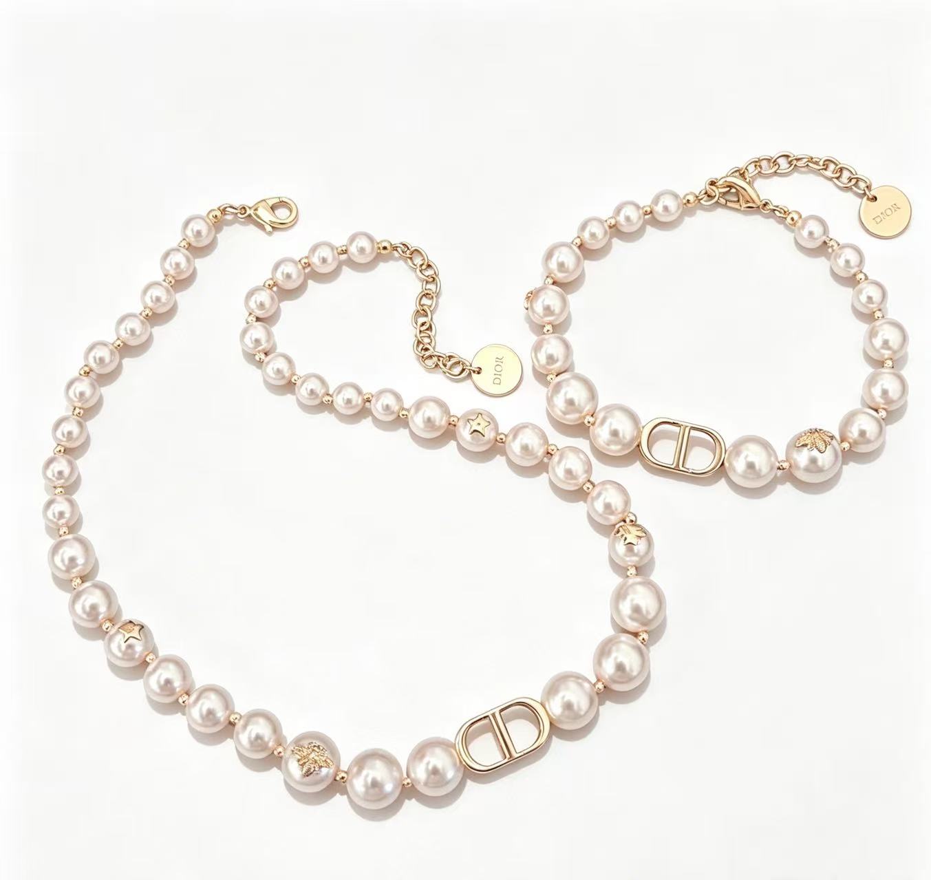 Dio*r 30 Montaigne CD pink pearl short necklace/bracelet