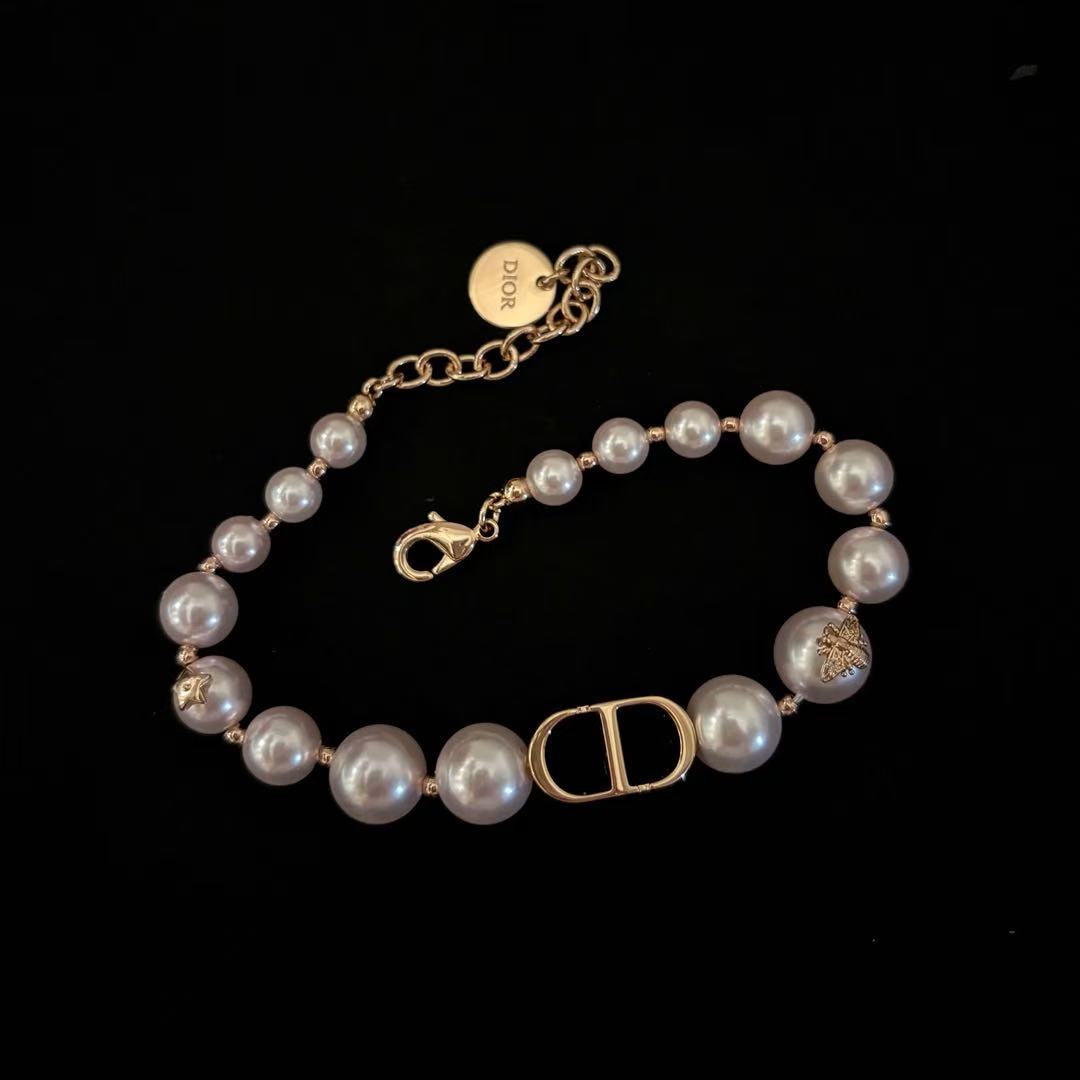 Dio*r 30 Montaigne CD pink pearl short necklace/bracelet