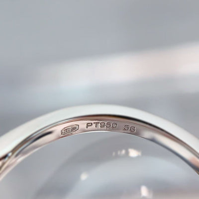 Harr*y Winsto*n Harry Winston Loop Clover Ring