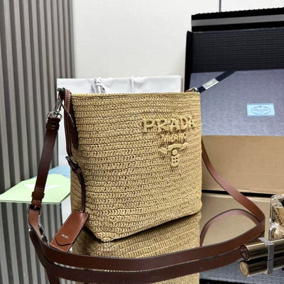 2026 new woven bucket bag
