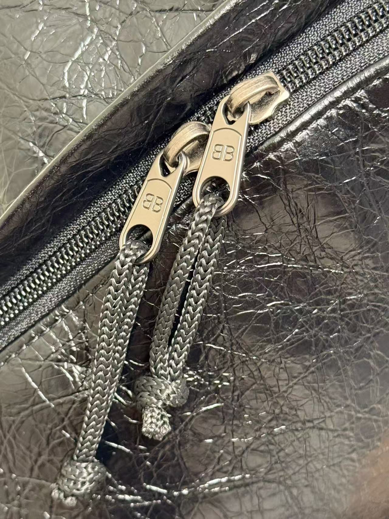 Balenciag* Parisian/Lamborghini co-branded backpack