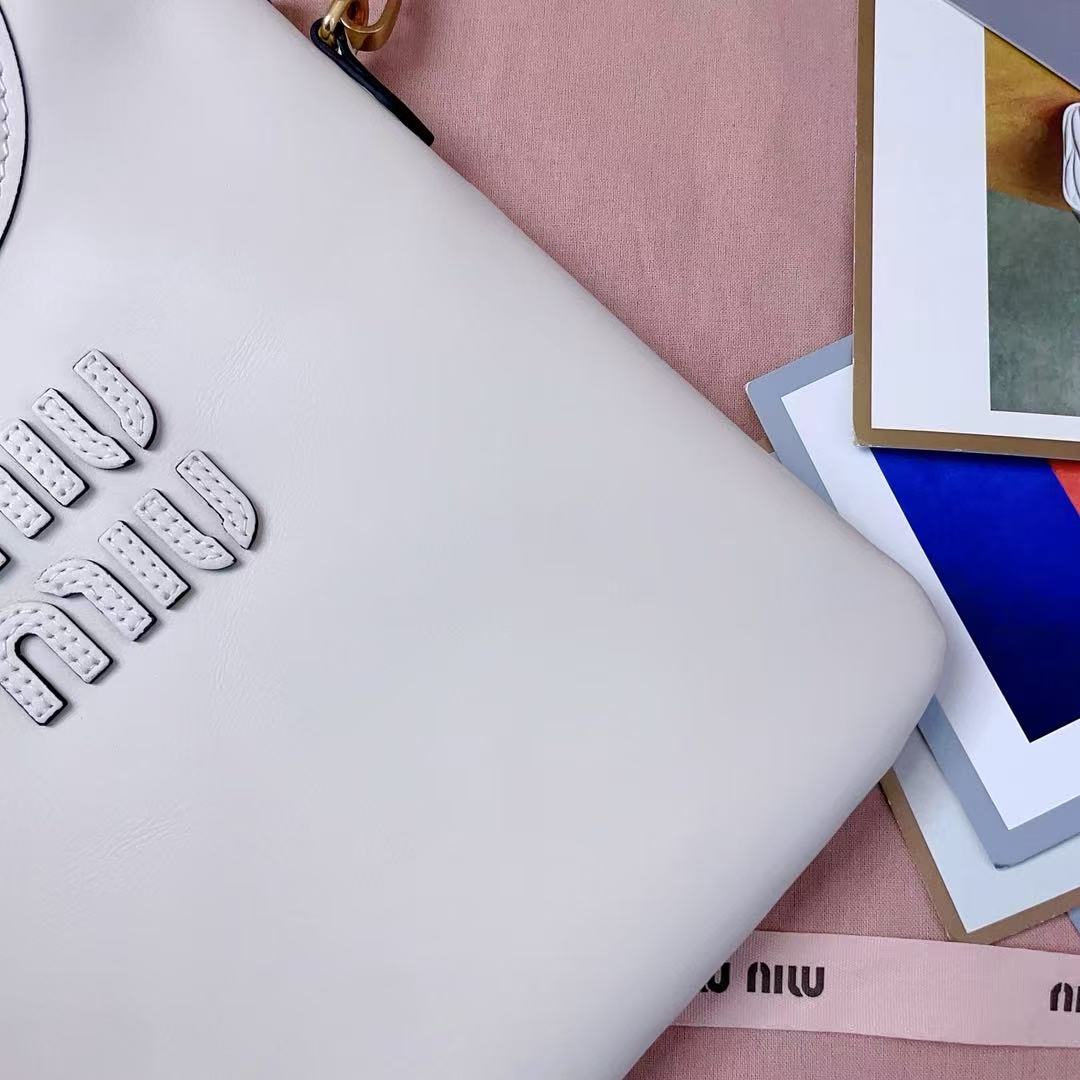 Miu's new mini tote bag