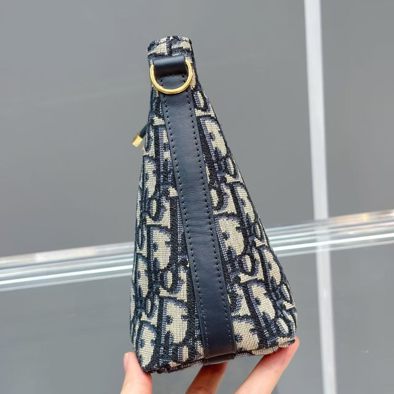 Dio*rLing 30 Montaigne Dior's Love Mini Chain Handbag