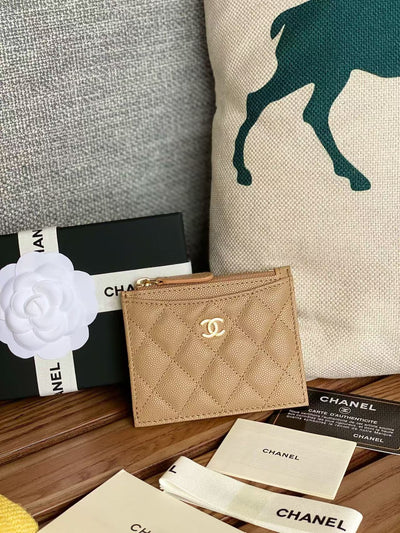 Single pull card bag