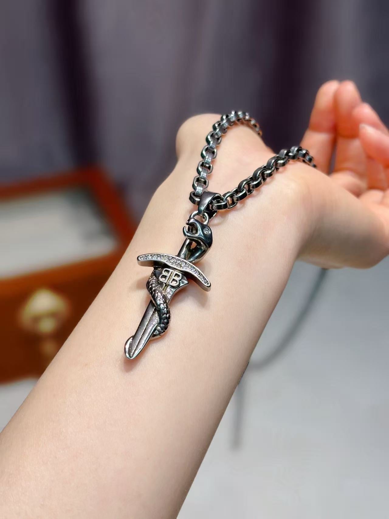 Balenciag*a Paris World* Family GOTH SNAKE Necklace/Snake Year Limited Spirit Snake Sword Necklace
