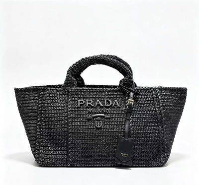 The new straw tote bag
