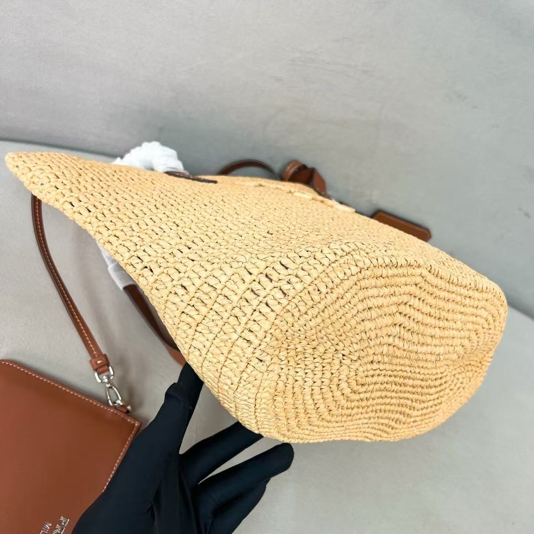 26s straw-knitted shoulder bag