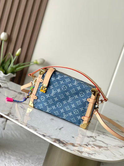 Side Trunk medium-sized handbag