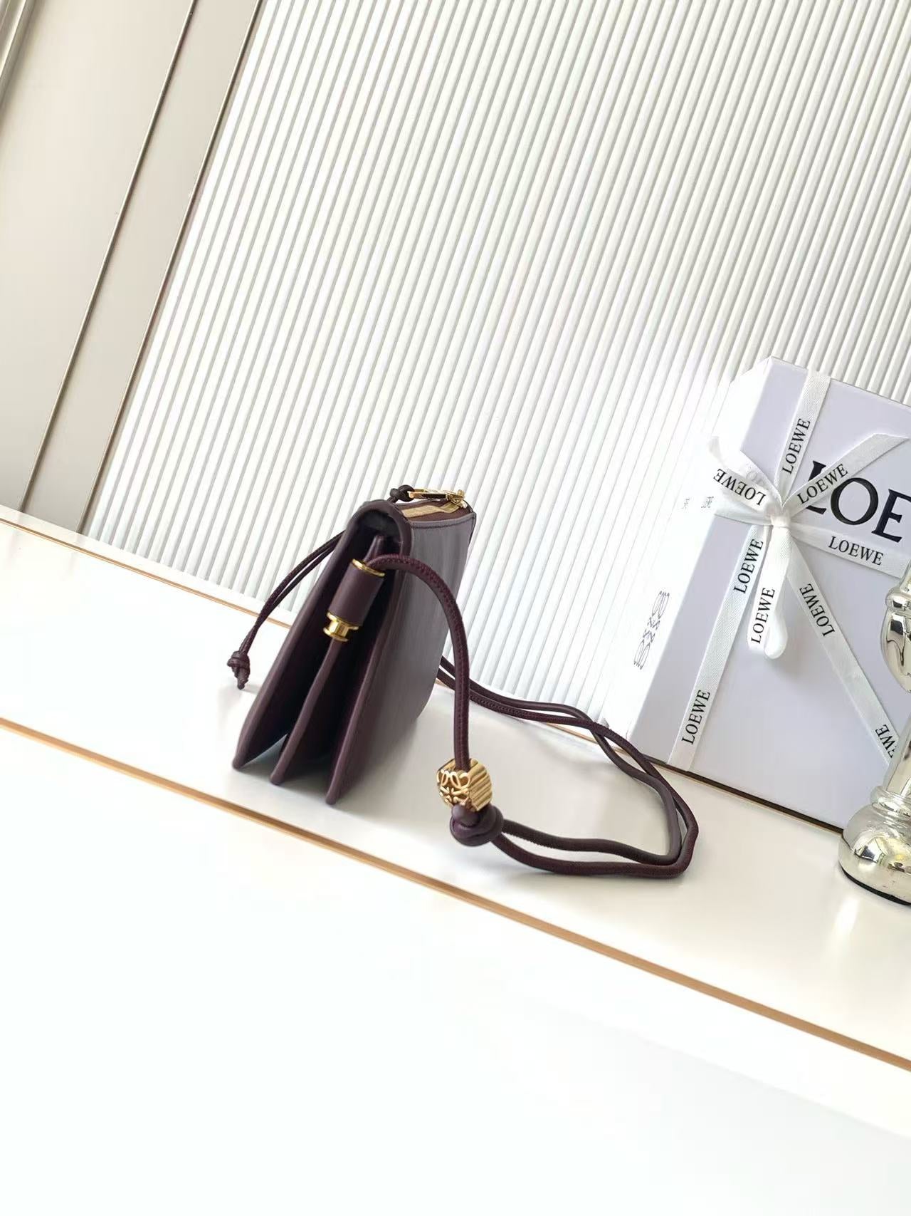 Napa cow leather Joya clutch bag