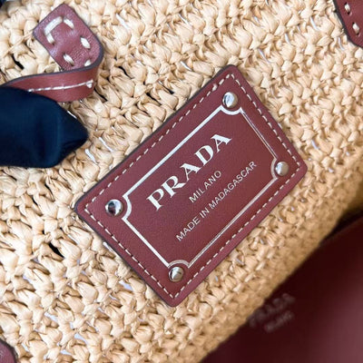 26s straw-knitted shoulder bag