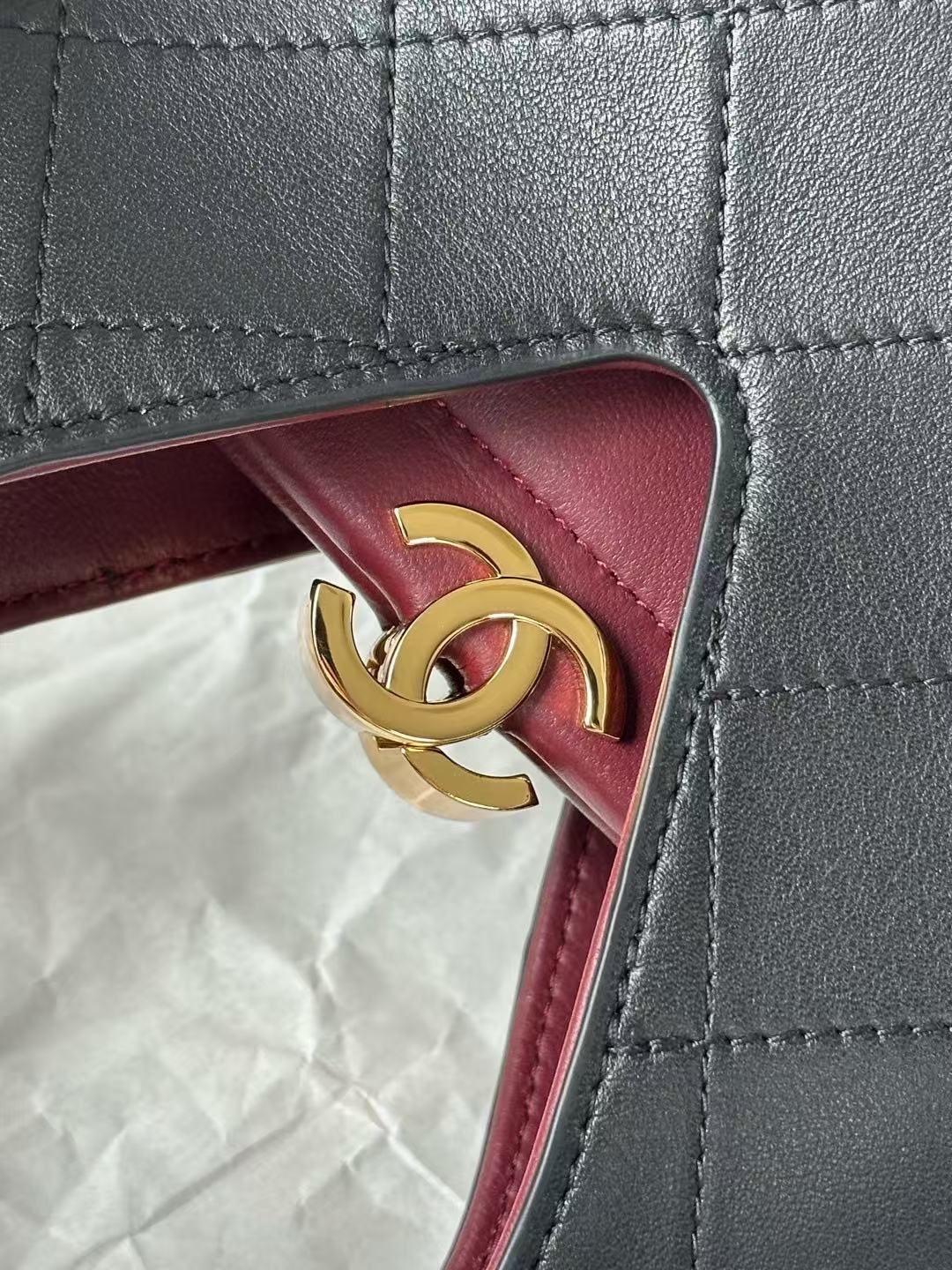Chanel 26a high-end handicraft series triangle bag