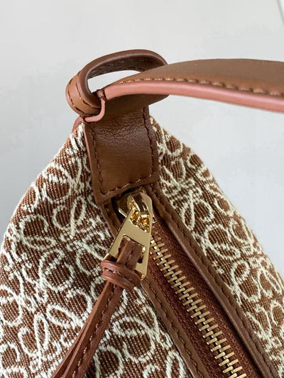Anagram jacquard and cow leather Cubi handbag large size  bento bag