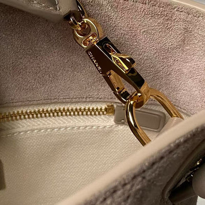 Anti-fleece Chanel🅾️26S bucket bag
