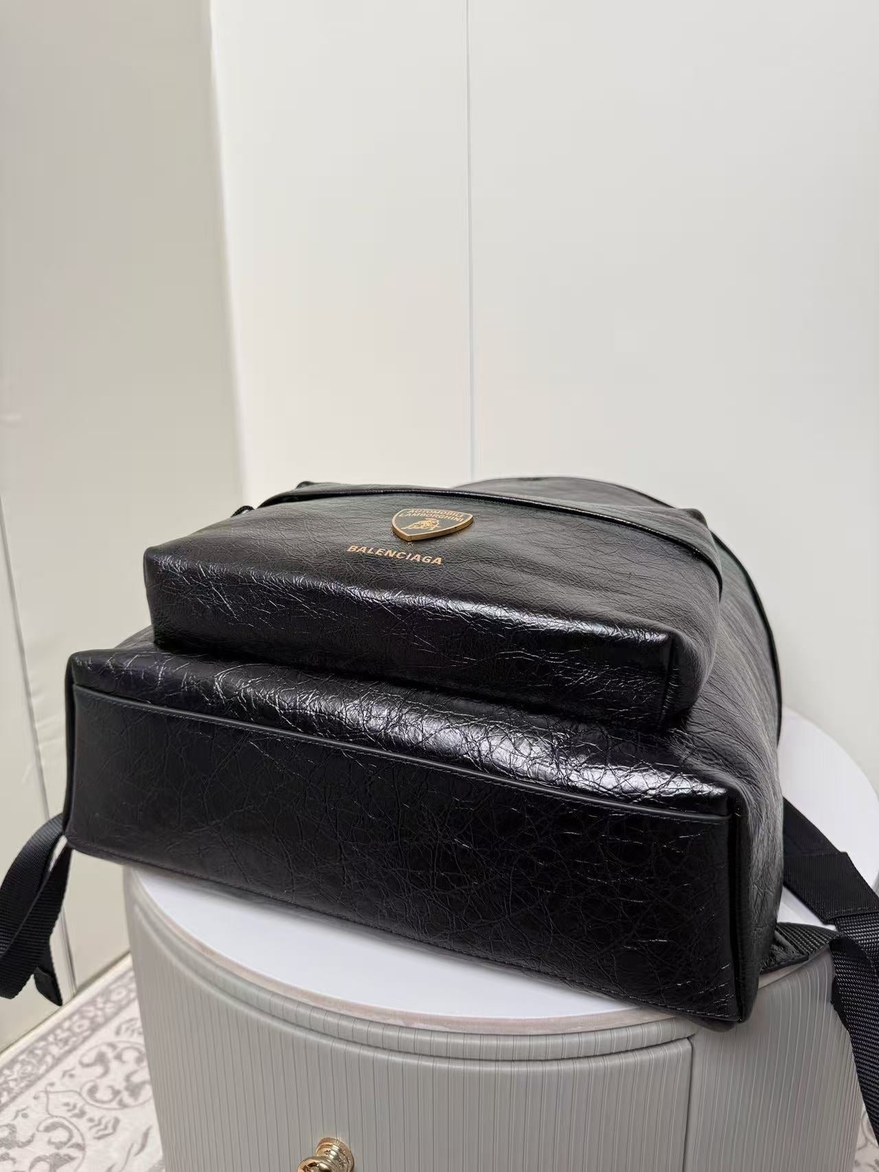 Balenciag* Parisian/Lamborghini co-branded backpack