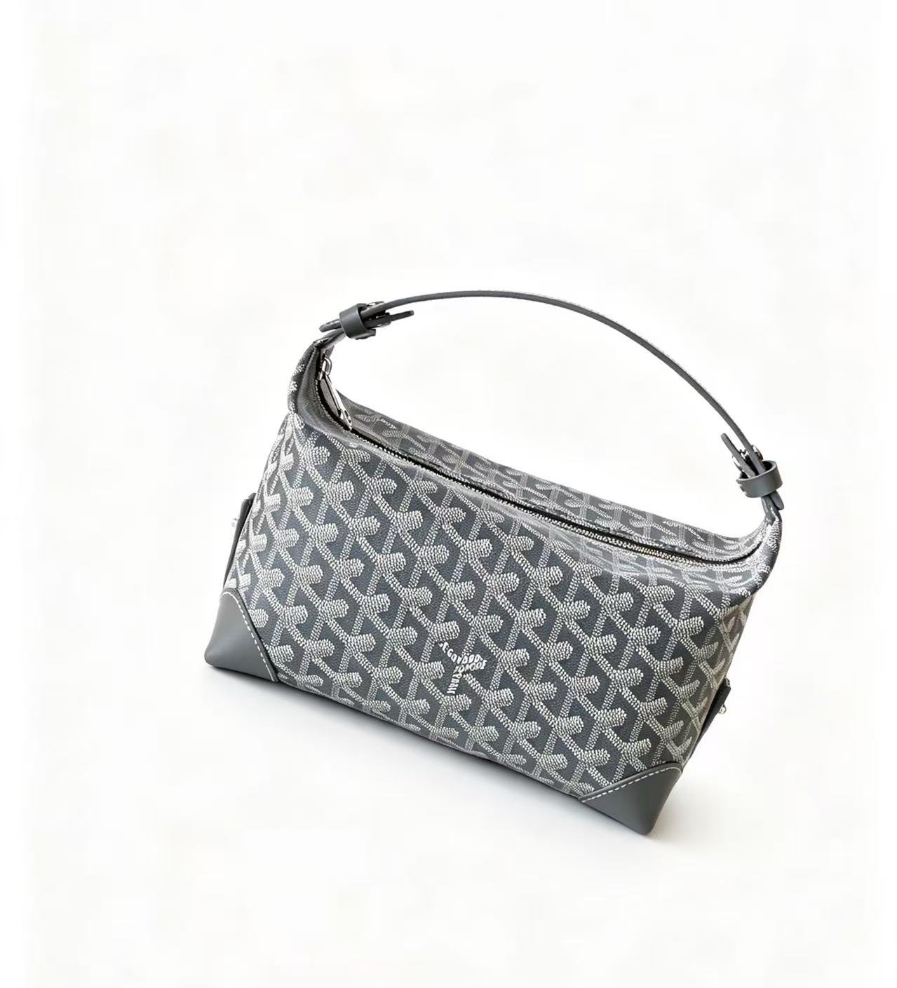 Goyard toilet ecrue bag