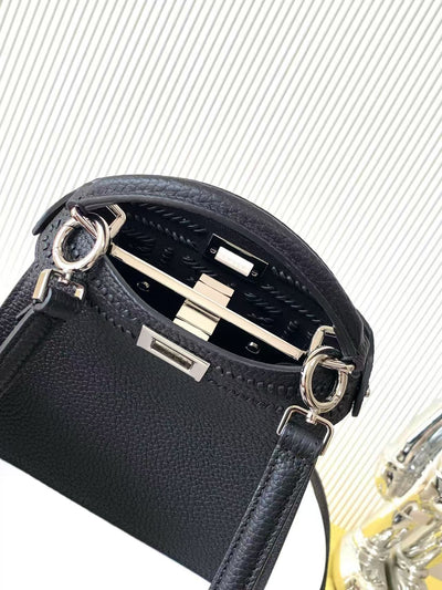 Peekaboo new series ISeeU petite calfskin feels super delicate