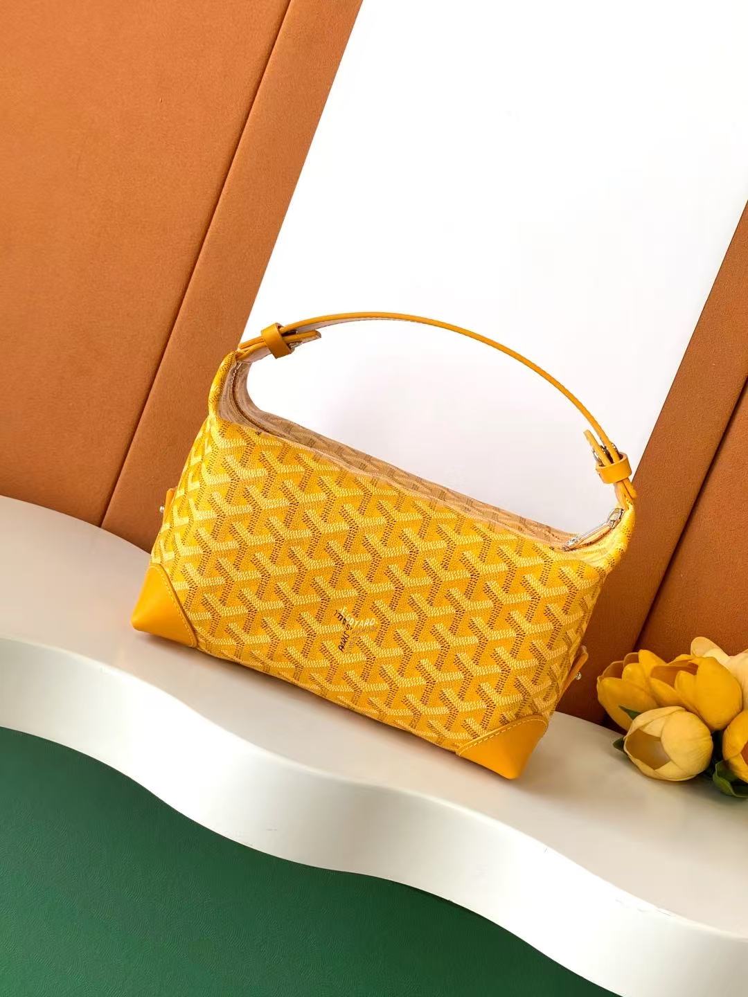Goyard toilet ecrue bag