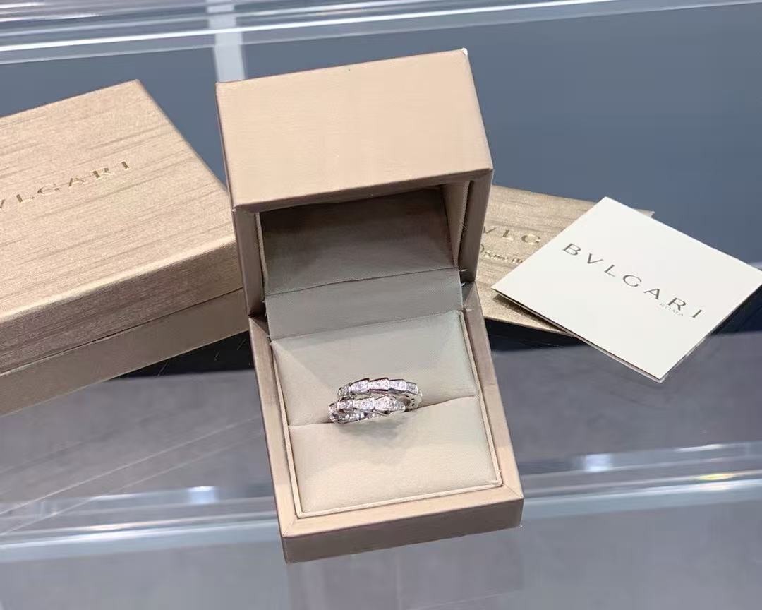 BVLGAR*I SERPENTI VIPER Spirit Snake Full Diamond Ring