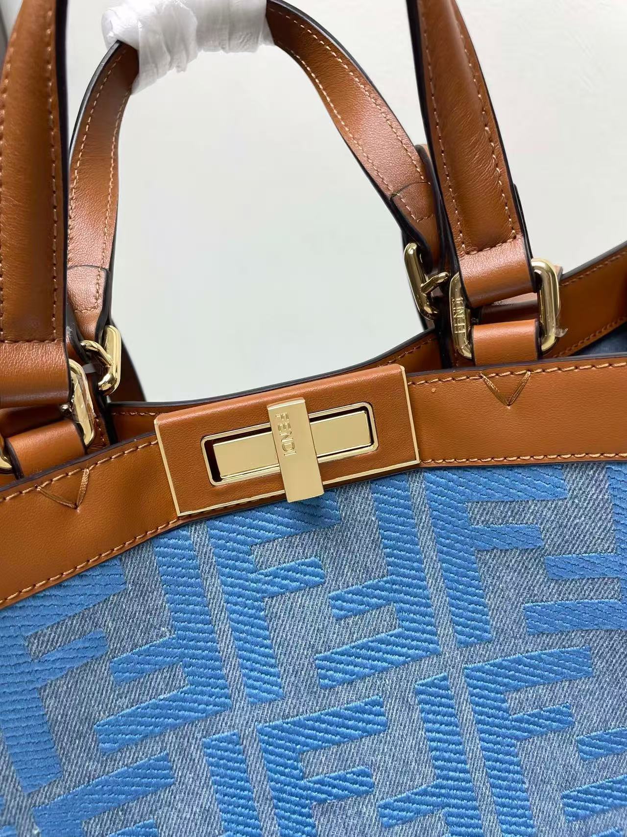 Blue cowboy peekaboo X-tote