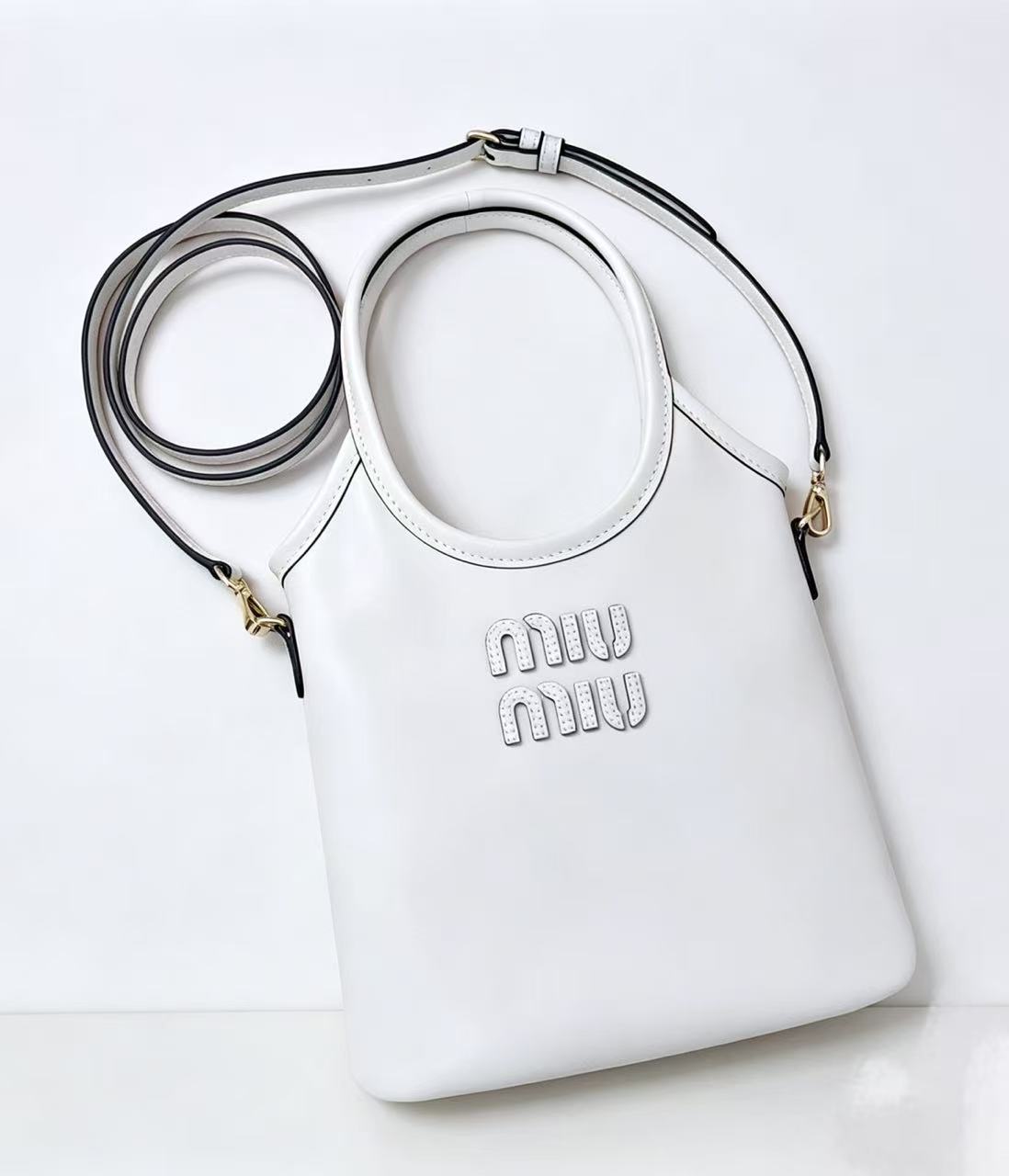 Miu's new mini tote bag